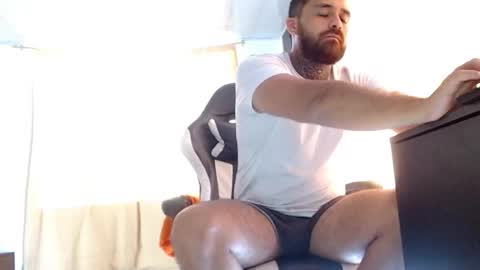 aronmiller online show from 17, 3, 2026