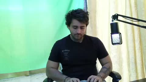 Snapshot of aronmiller404 chatting on 24, 7, 2026 aronmiller online show from 24, 7, 2026
