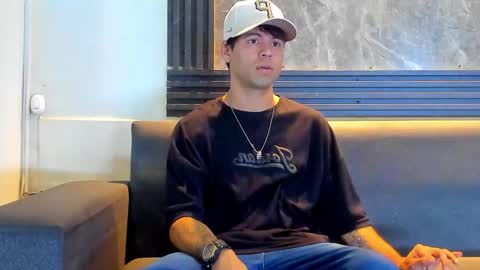 Aroon   online show from 11, 1, 2026