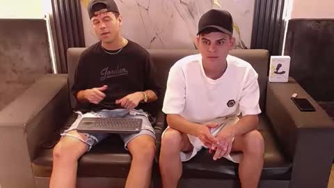 Aroon   online show from 29, 3, 2026