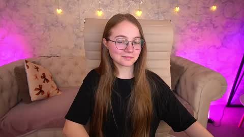 Snapshot of arrinawair chatting on 7, 5, 2026 arrinawair online show from 7, 5, 2026
