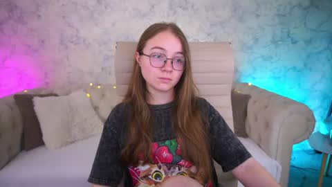 Snapshot of arrinawair chatting on 12, 6, 2026 arrinawair online show from 12, 6, 2026