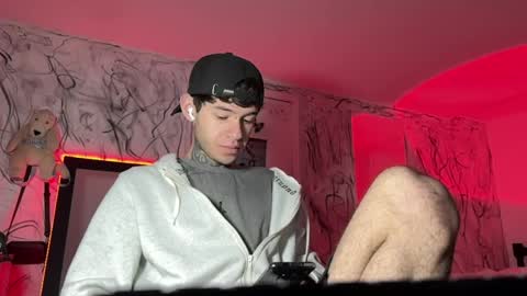   online show from 4, 2, 2025