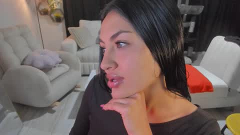 Snapshot of artemis_020 chatting on 29, 10, 2025 FENIX online show from 29, 10, 2025