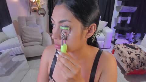 Snapshot of artemis_020 chatting on 16, 11, 2025 FENIX online show from 16, 11, 2025