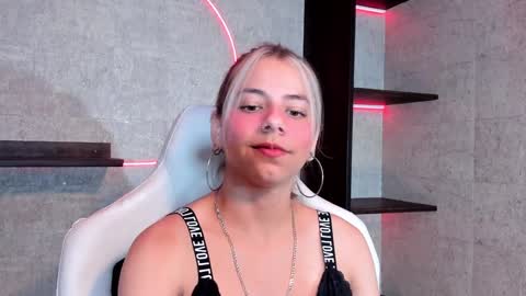 Snapshot of artemisablake chatting on 13, 1, 2025 artemisablake online show from 13, 1, 2025