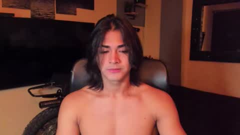 Snapshot of arthur_hunter chatting on 1, 2, 2026 I AM HERE online show from 1, 2, 2026