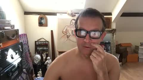 artisterotic online show from 29, 10, 2025