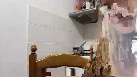 MIA online show from 8, 9, 2025