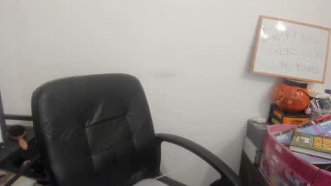 MIA online show from 13, 4, 2026