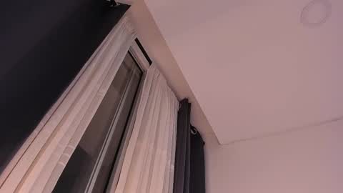 arturguy01 online show from 5, 3, 2025