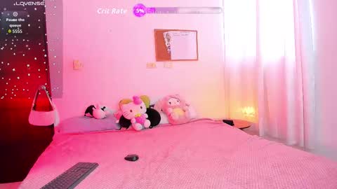 Ariana and Kelsieh online show from 4, 12, 2025