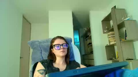 Snapshot of arya_starkw chatting on 17, 9, 2025 Ary 3 online show from 17, 9, 2025