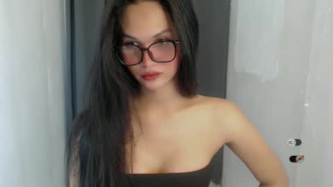 Snapshot of ash_sexdoll chatting on 1, 4, 2026 ASH online show from 1, 4, 2026