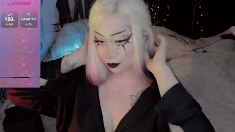 Sasha next stream December 4st  at  0000- 0030 am German time online show from 15, 1, 2025