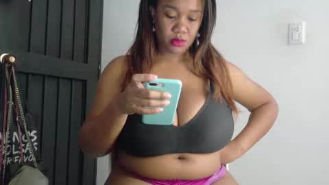 ashanty_1012 online show from 9, 10, 2025