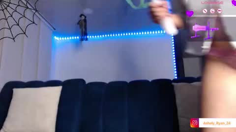 Ashley And Ryan  online show from 31, 10, 2025