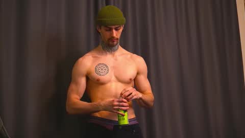 Jerk Machine online show from 19, 1, 2026