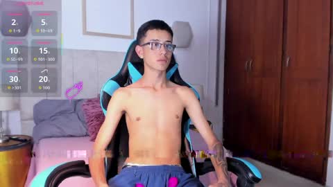 Snapshot of asher_lux chatting on 23, 4, 2026 Asher online show from 23, 4, 2026