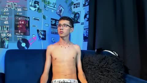 Snapshot of asher_lux chatting on 9, 5, 2026 Asher online show from 9, 5, 2026