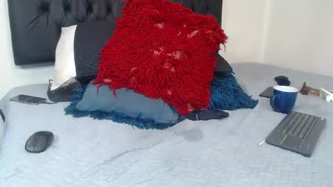 ashleey_thompson online show from 16, 4, 2026