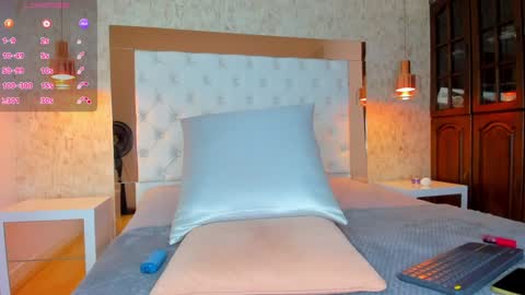 Ashleey Brownn  online show from 20, 12, 2024