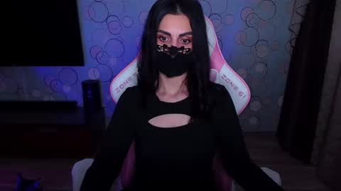   Yasmina   online show from 18, 4, 2026