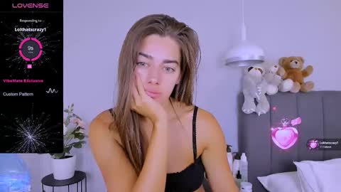 Snapshot of ashley__jess chatting on 16, 9, 2025 Ashley online show from 16, 9, 2025