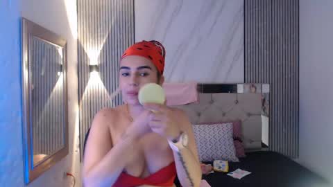 Snapshot of ashley__tylor chatting on 9, 5, 2026 ashley__tylor online show from 9, 5, 2026
