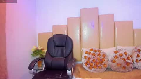 Snapshot of ashley__walker chatting on 7, 7, 2026 ashley online show from 7, 7, 2026