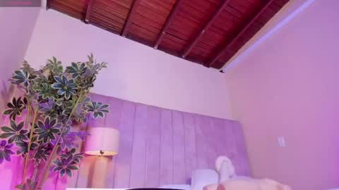 Snapshot of ashley_beaomunt chatting on 14, 4, 2026 ashley_beaomunt online show from 14, 4, 2026