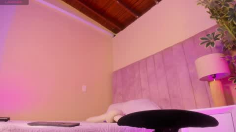 Snapshot of ashley_beaomunt chatting on 25, 4, 2026 ashley_beaomunt online show from 25, 4, 2026