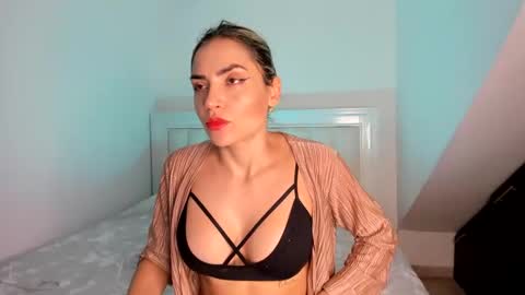 Snapshot of ashley_blair chatting on 1, 12, 2024 ashley_blair online show from 1, 12, 2024