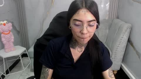 ashley_blum_v online show from 24, 10, 2025