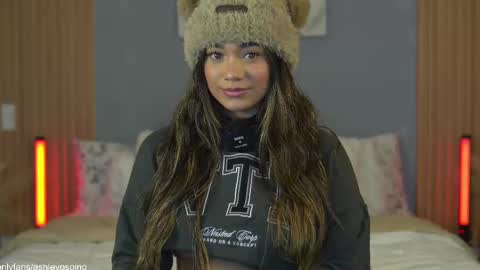  Ashley  online show from 23, 2, 2025