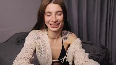 Ashley online show from 11, 9, 2025