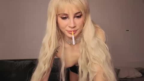 Ashley online show from 27, 11, 2025