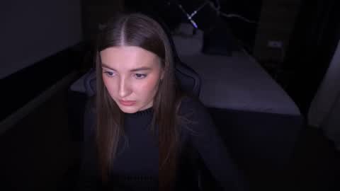 ashleybaee online show from 10, 11, 2025