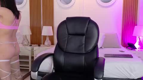 Ashley  online show from 6, 11, 2025