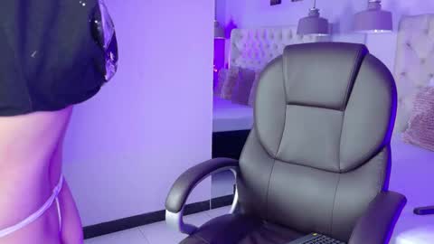 Ashley  online show from 21, 11, 2025