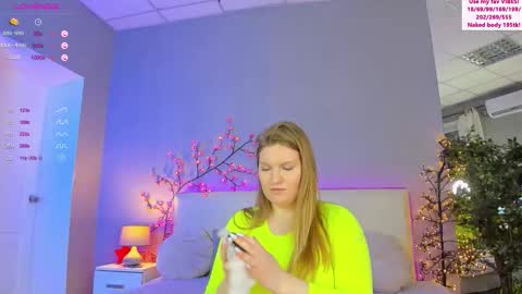 Snapshot of ashleyjonse chatting on 7, 4, 2026 AshleyJonse online show from 7, 4, 2026