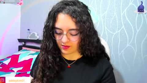 .. Ashley .. online show from 21, 9, 2025