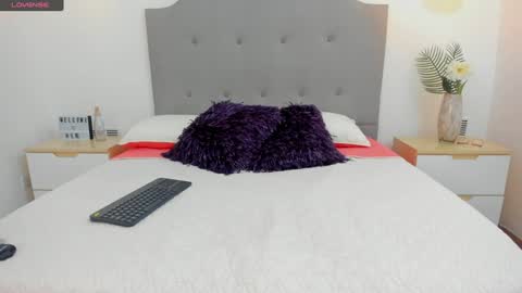 Ashley knight online show from 9, 12, 2024