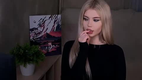 Ashley online show from 24, 9, 2025