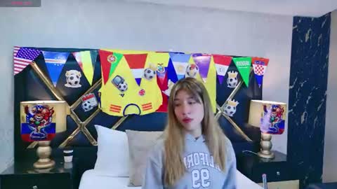 Snapshot of ashleyroberh chatting on 25, 6, 2026 AshleyRoberh online show from 25, 6, 2026