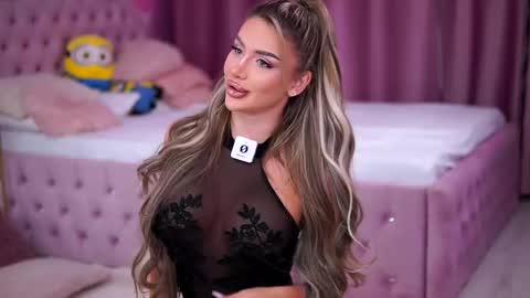 Ashley online show from 14, 10, 2025