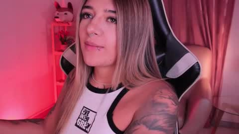 Ashley Lauren online show from 12, 1, 2026