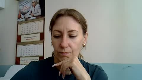 Snapshot of ashleyxhoney chatting on 8, 7, 2026 AshleyXHoney online show from 8, 7, 2026