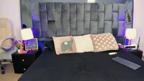 Snapshot of ashly_bloom chatting on 7, 6, 2026 Ashly online show from 7, 6, 2026