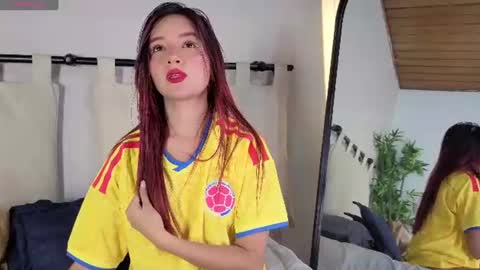 ashly_jones_ online show from 4, 7, 2026
